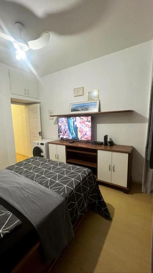 MARAVILHOSO QUARTO E SALA até 4 PESSOAS NO LEBLON na Av ATAULFO DE PAIVA Rio de Janeiro Exterior foto