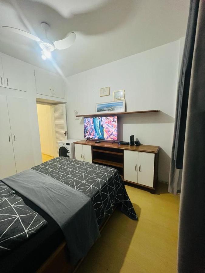 MARAVILHOSO QUARTO E SALA até 4 PESSOAS NO LEBLON na Av ATAULFO DE PAIVA Rio de Janeiro Exterior foto