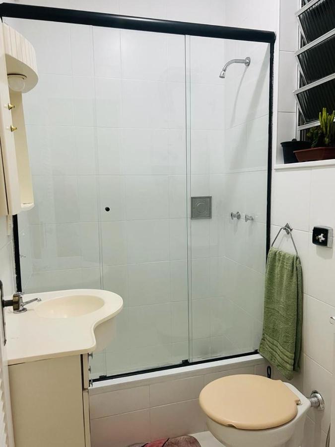 MARAVILHOSO QUARTO E SALA até 4 PESSOAS NO LEBLON na Av ATAULFO DE PAIVA Rio de Janeiro Exterior foto